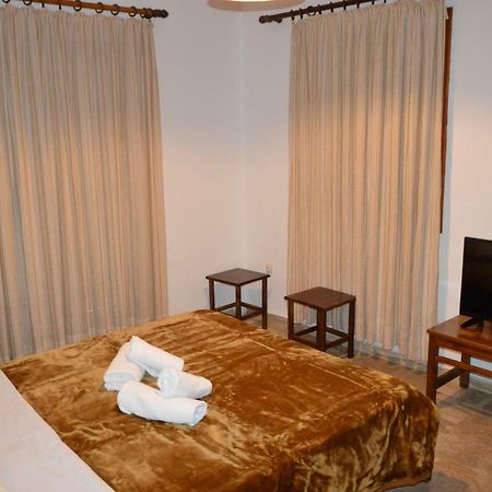 Maria Parameriti Apartments بوروس المظهر الخارجي الصورة