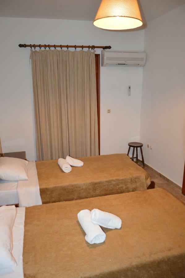 Maria Parameriti Apartments بوروس المظهر الخارجي الصورة