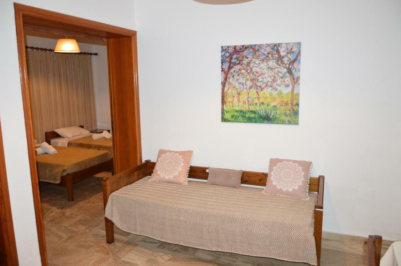 Maria Parameriti Apartments بوروس المظهر الخارجي الصورة